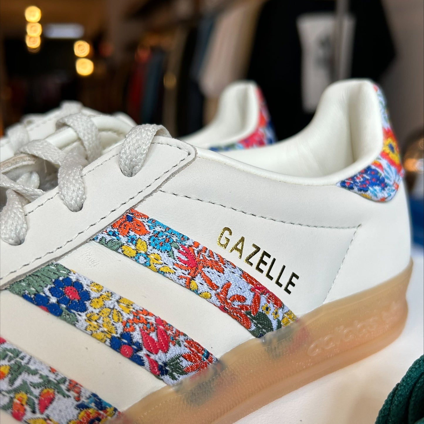 Adidas Gazelle Indoor Liberty london Geblümte Stickstreifen (Damen)