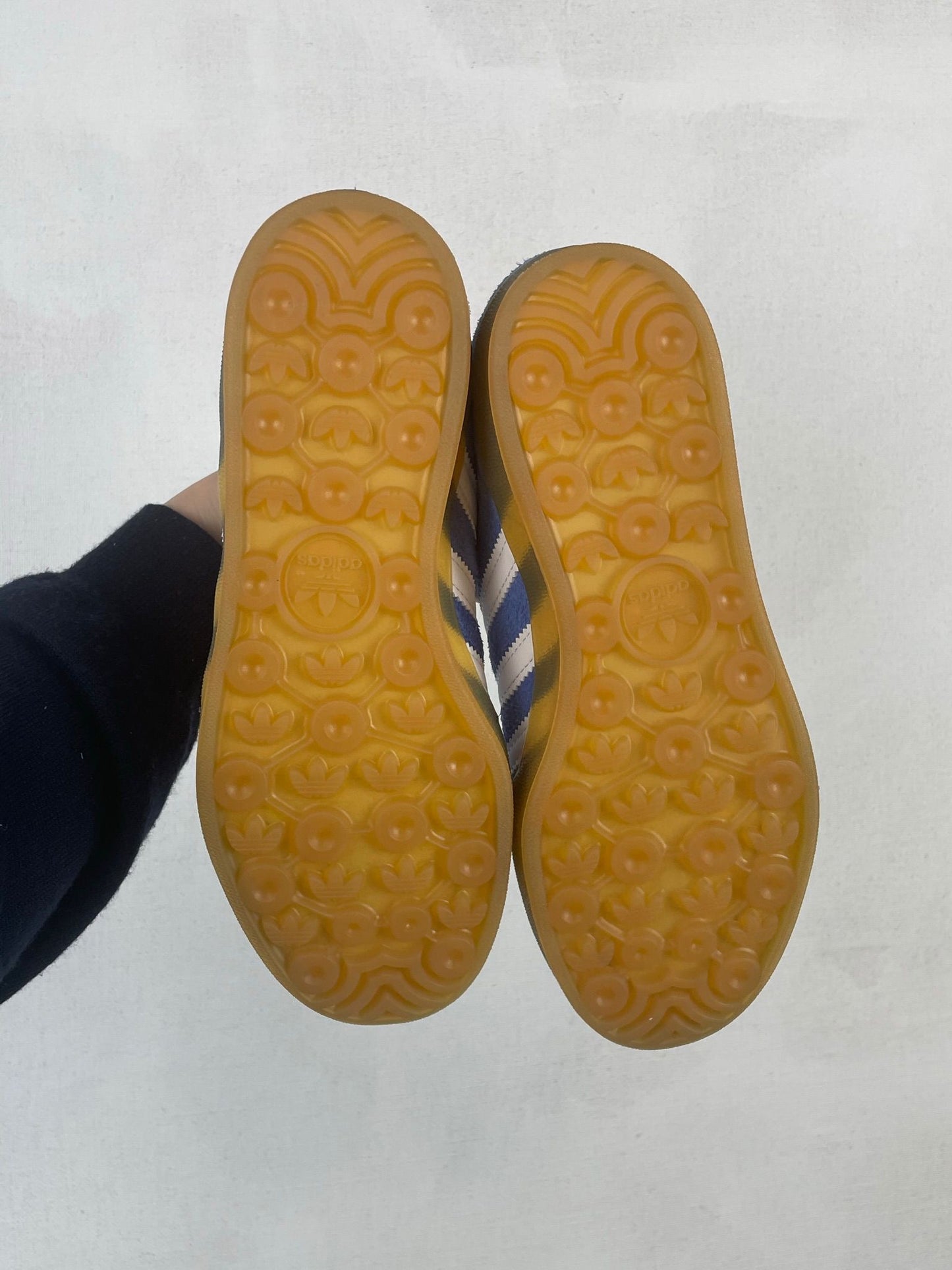 adidas Gazelle Arctic Suede