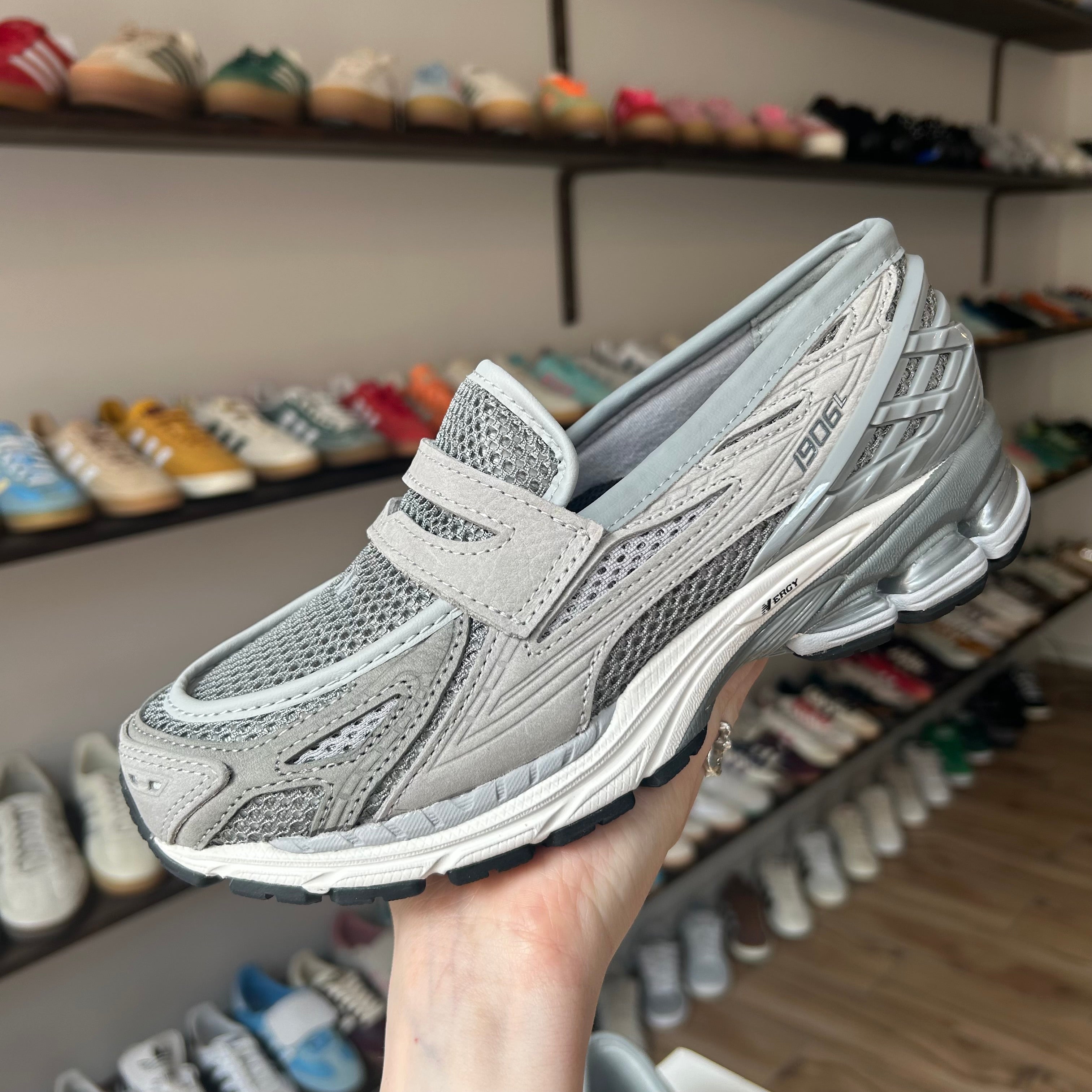 l*s様 【最終価格】New Balance 1906L Raincloud/W ローファー型のニューバランス1906にレインクラウドがスタンバイ