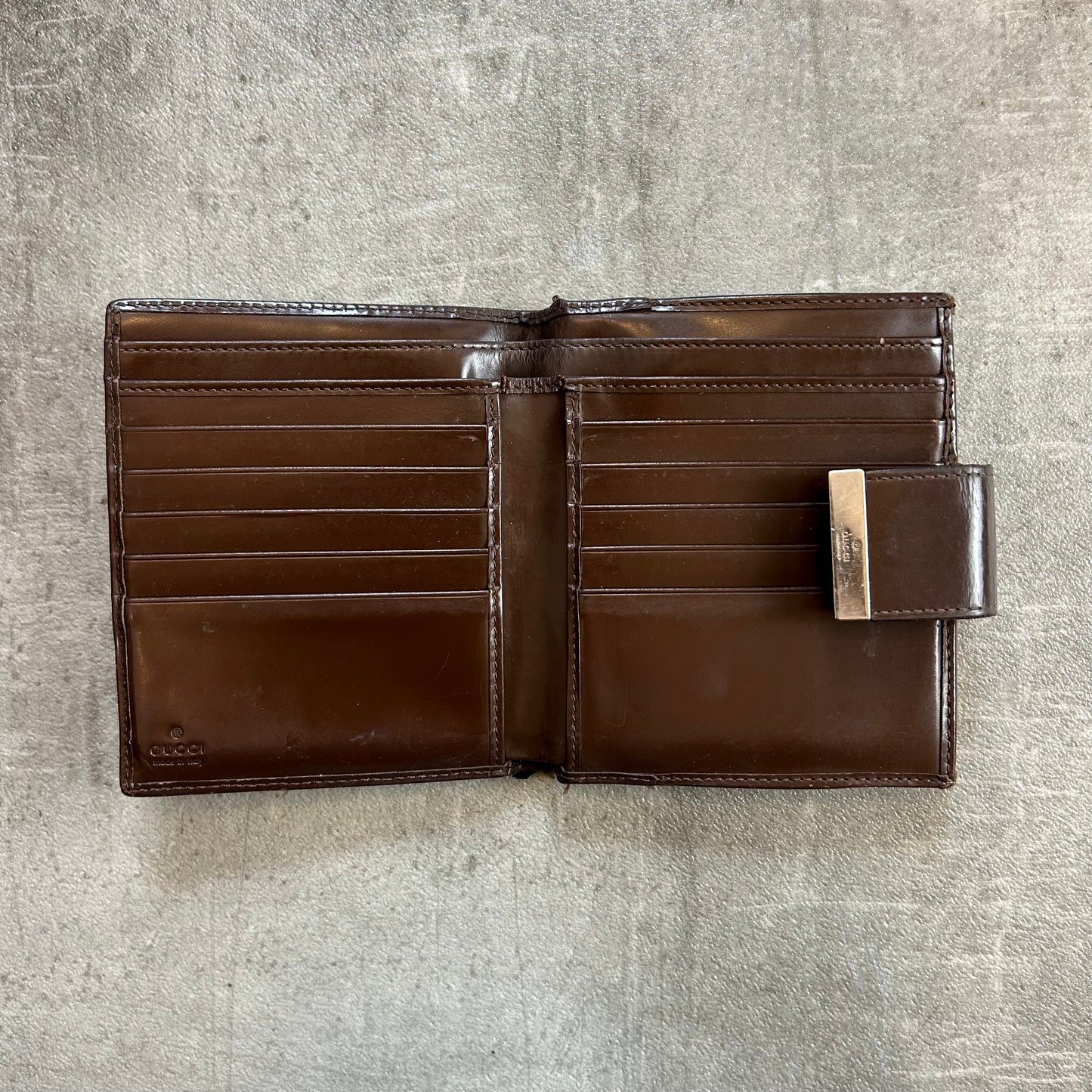 Vintage Gucci GG Monogram Canvas Wallet mit Metallverschluss