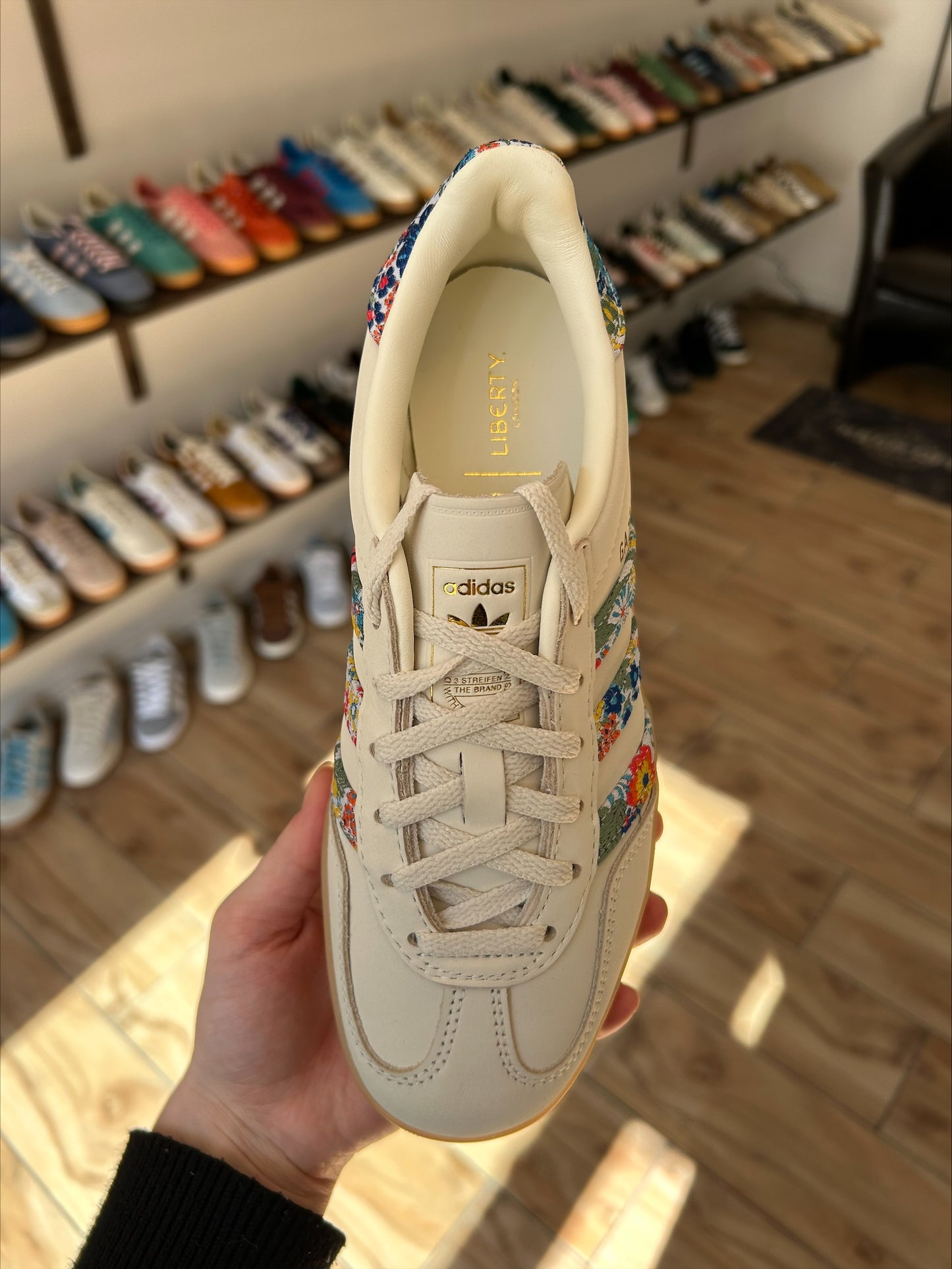 Adidas Gazelle Indoor Liberty london Geblümte Stickstreifen (Damen)